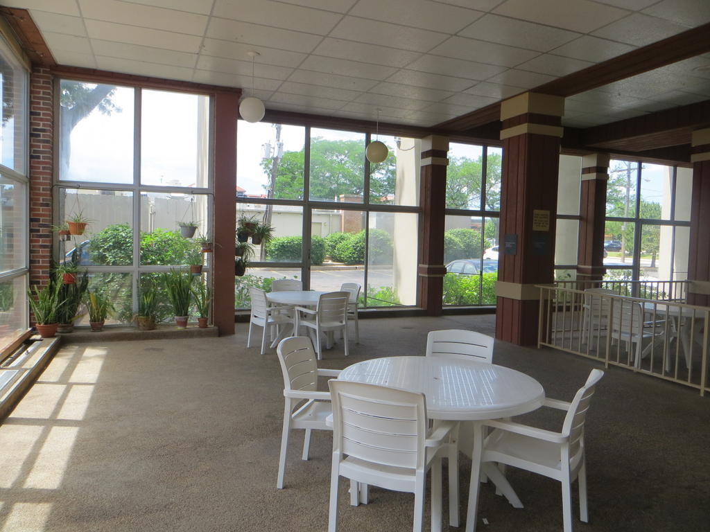 Rodeway Inn Skokie Evanston Ngoại thất bức ảnh